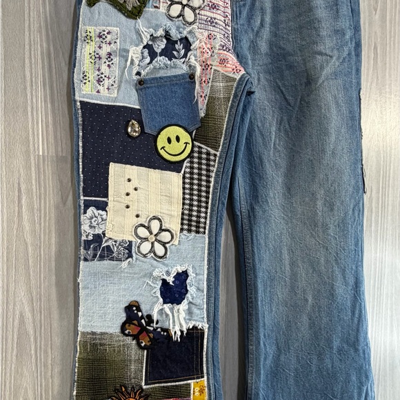 BDG Urban Outfitters Patchwork Embellished High Waist Flare Denim Jeans Sz 29 - Picture 2 of 7